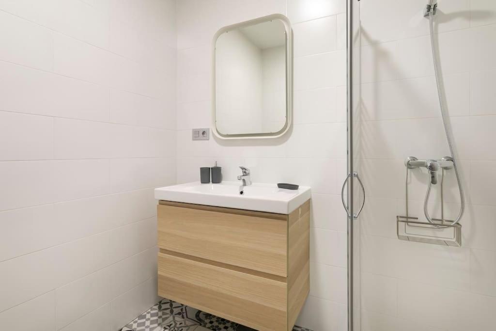 Cozy Apartment City Center Alicante Exterior foto